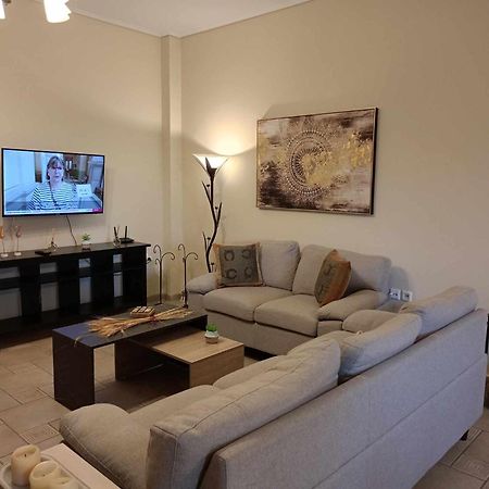 Comfortable Apartment In Kiato Exterior foto